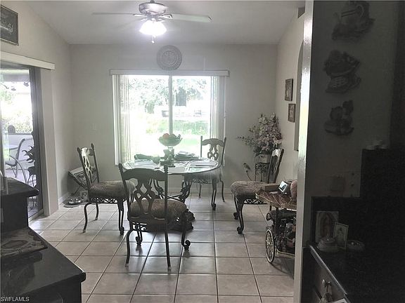 3rd image of 927 SW 33rd Ter