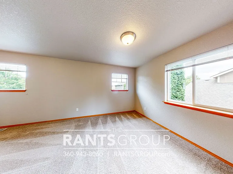 4612 Kapalea Way SE — Photo 20
