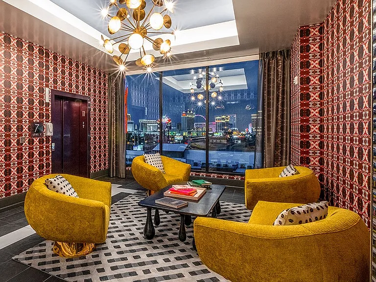 Elysian at the Palms — Photo 4