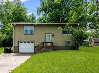 1205 Ruby St, Carrollton, MO 64633