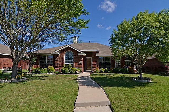 1st image of 3803 Rosewood Ln