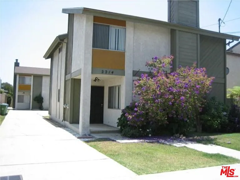 2214 Dufour Ave #B — Photo 4