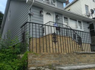102 Orchard St, Garfield, NJ 07026
