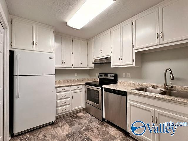 1st image of 2085 Greenwood Pl SW