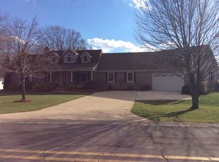 1991 Van Horn Rd, Jackson, MI 49201