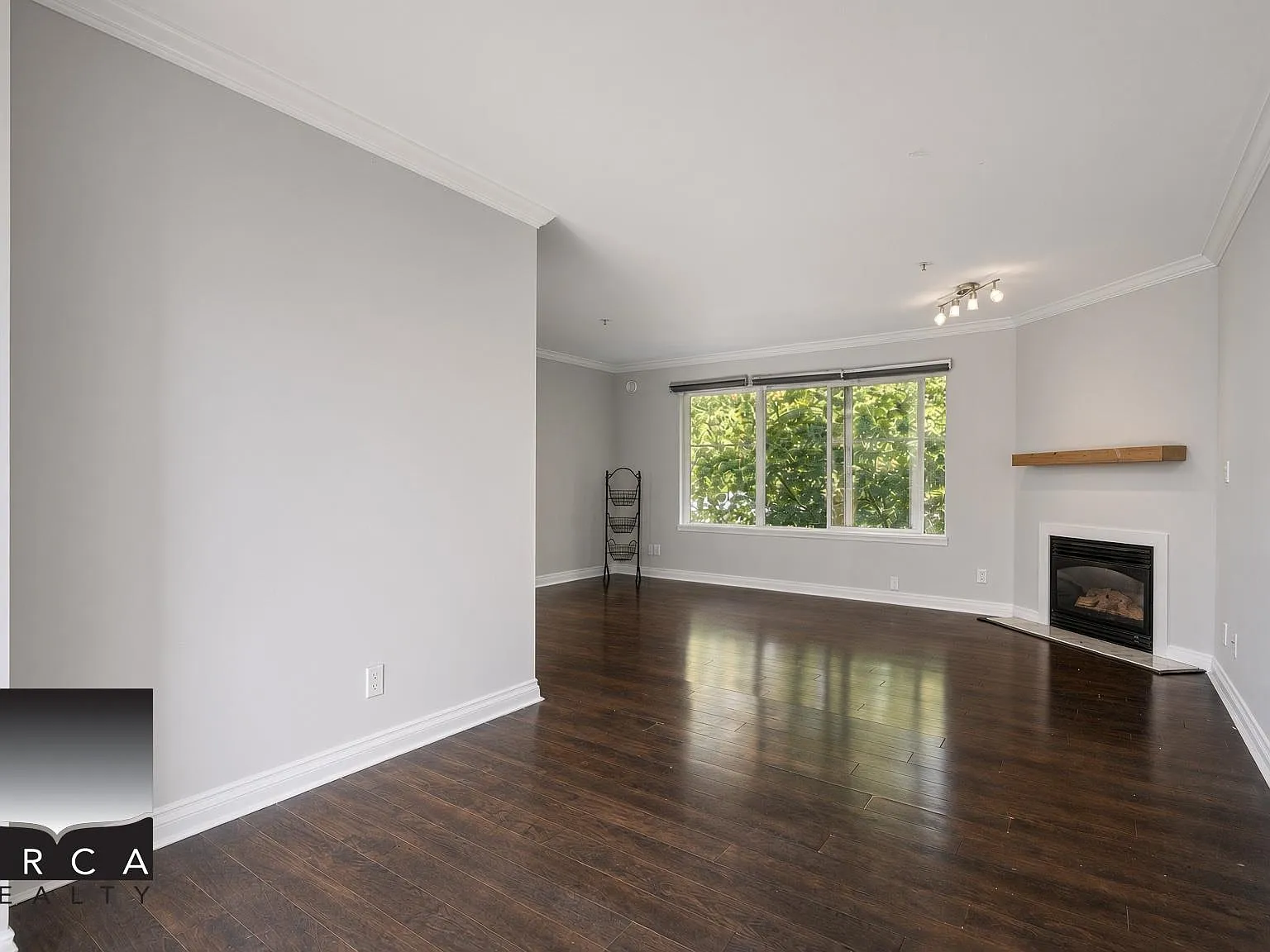 4 bed, 1580 sqft, $3,200 — Photo 3