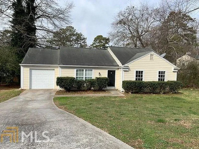 3 bed, 1200 sqft, $1,700 — Photo 1