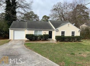 1217 Lakeview Xing, Stone Mountain, GA 30088