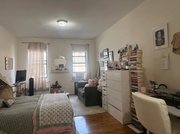 1494 2nd Ave APT 2B, New York, NY 10075
