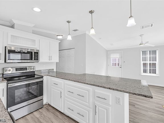 5th image of 17142/17145 Casselberry Ln