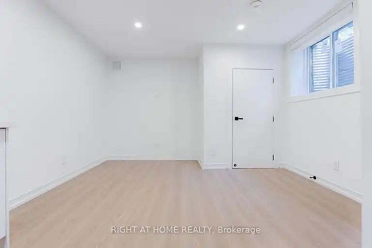 1st image of 11 Condor Ave #1A