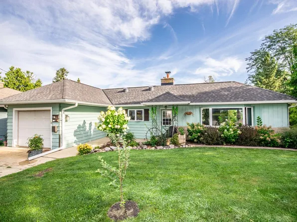 210 West Walnut STREET, Horicon, WI 53032