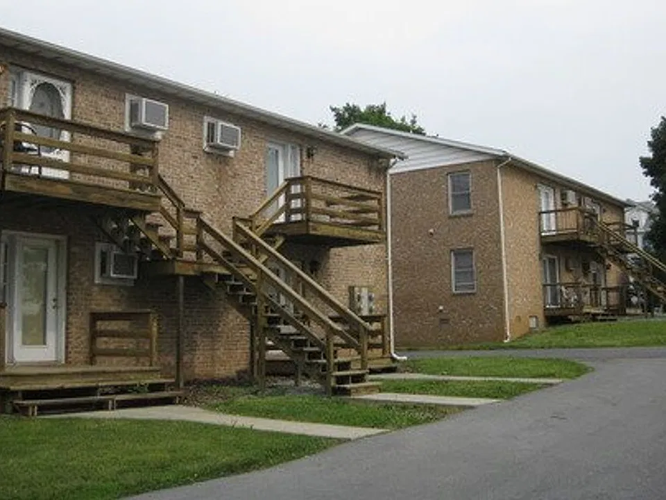 122 Jackson Pl