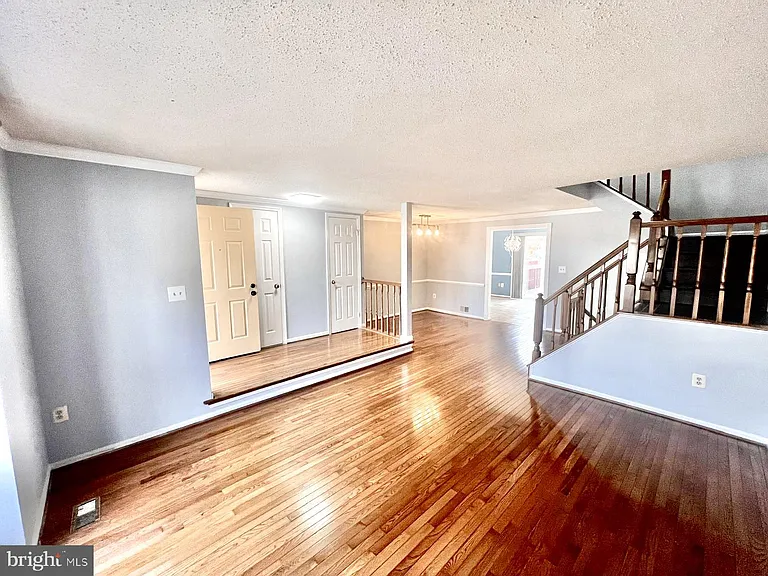 11570 Hill Meade Ln — Photo 6