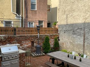 414 Moore St, Philadelphia, PA 19148