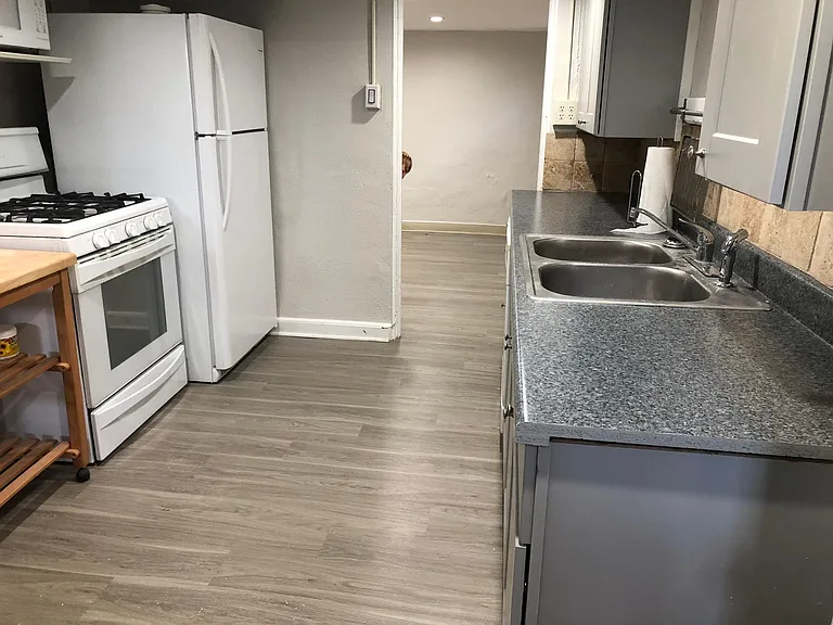 3434 W 29th Ave — Photo 3