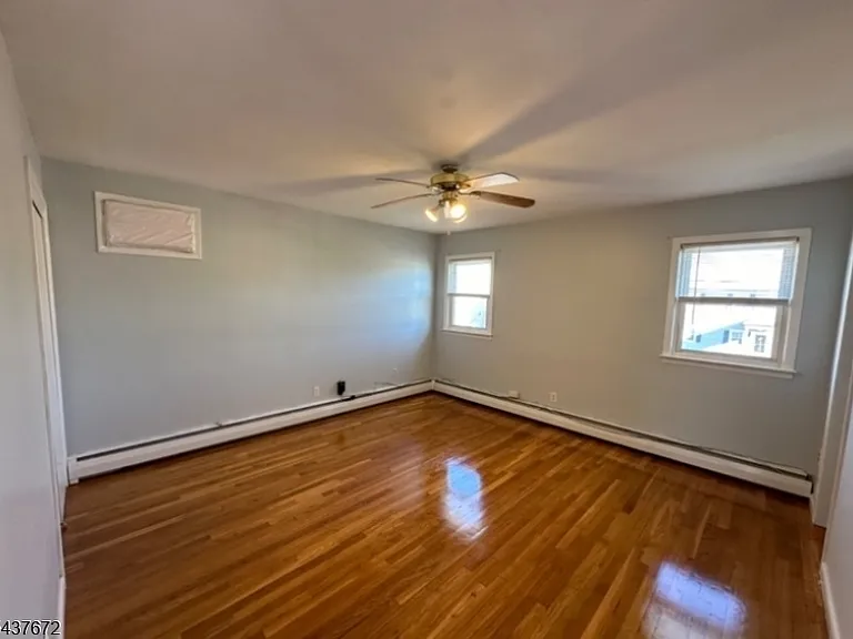 850 Dewey St — Photo 6
