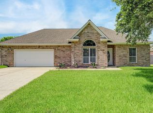 30 Prairie Knoll Dr, Santa Fe, TX 77510