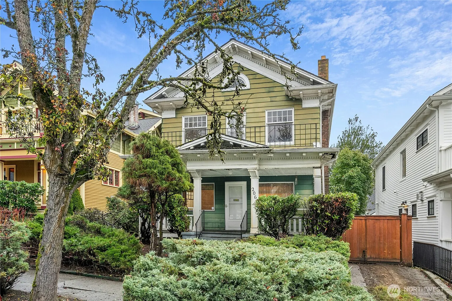 206 32nd Avenue photo 1