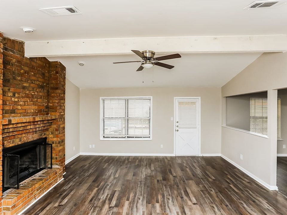 1104 Scarlet Oaks Cir, Ennis, TX 75119 Zillow