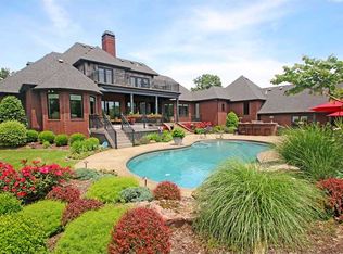 10819 Kennesaw Dr, Bentonville, AR 72712