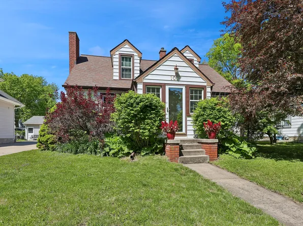 1017 Marston Ave, Ames, IA 50010