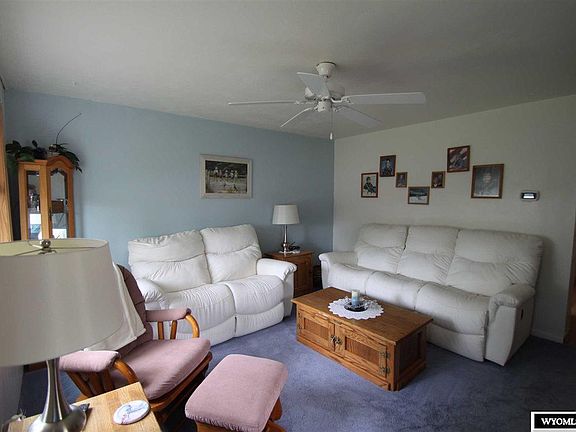 2nd image of 1020 E Lincoln Ave