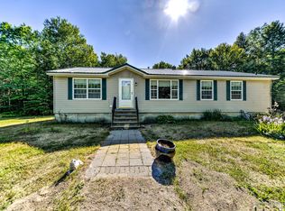 10 Orchard Ln, Monmouth, ME 04259