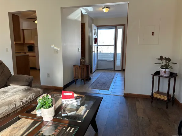 21 Millbrook Court #21, Newington, CT 06111