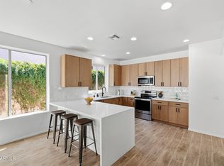 5922 W GAMBIT Trail, Phoenix, AZ 85083