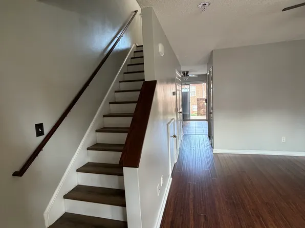 102 Brandywine Dr NE, Conover, NC 28613