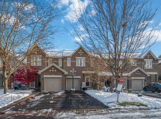135 Tandalee Cres, Ottawa, ON K2M 0A1