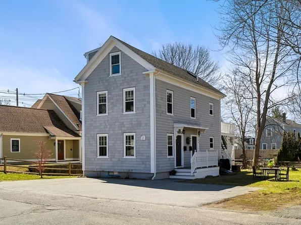 2 Roosevelt Ave #1, Marblehead, MA 01945