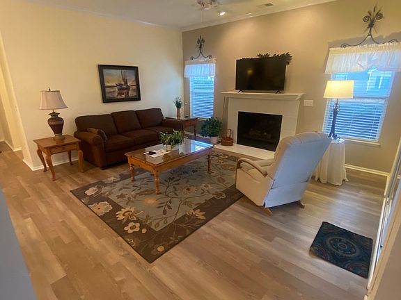 4th image of 55 Purry Cir
