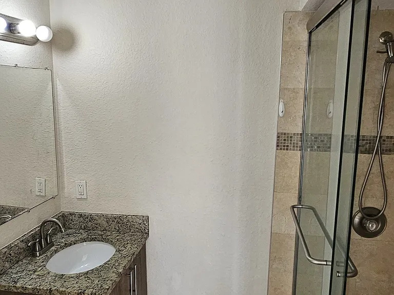 4208 Palm Bay Cir #C — Photo 10
