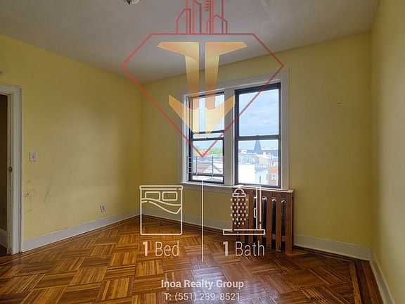 4th image of 25 W 33rd St APT 43