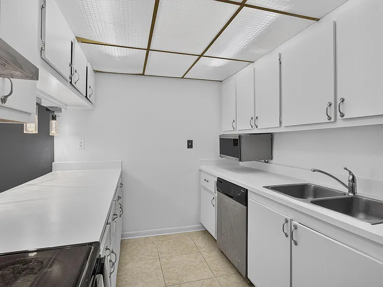 1900 N Congress Ave #201 — Photo 22