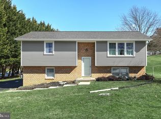 137 Sunset Ln, Abbottstown, PA 17301