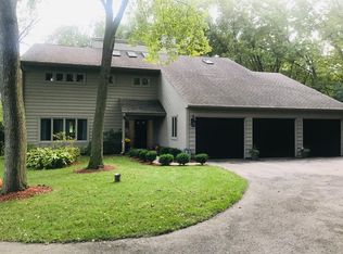 4 Stone Ridge Dr, South Barrington, IL 60010