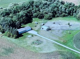 657 29th St NE, Northwood, ND 58267