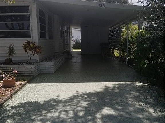 5th image of 133 Oakwood Ln