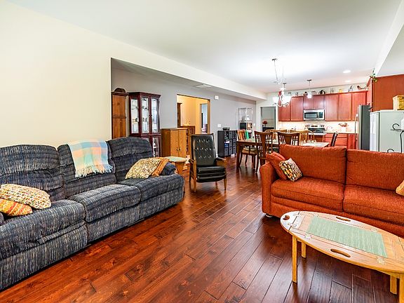 3rd image of 5602 Arbor Chase Dr