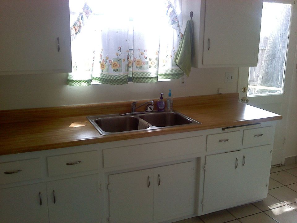 2nd image of 541 W Ralston St