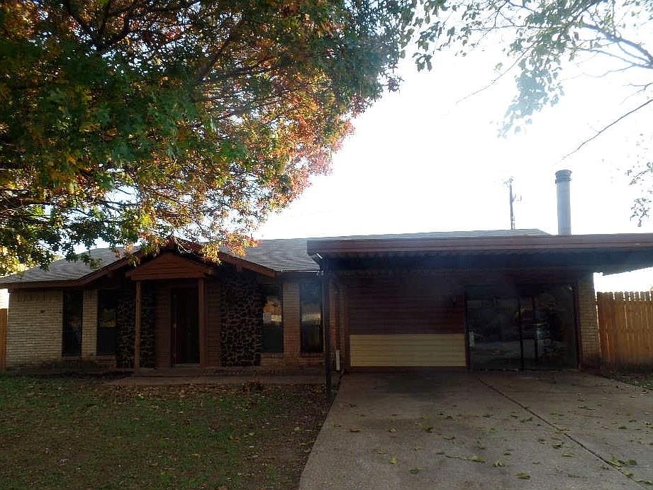 1st image of 2800 Leigh Ann Ln