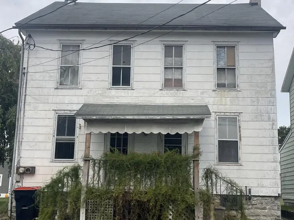 115 Chestnut St, Mohrsville, PA 19541