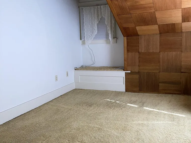 1142 Bechtel St — Photo 23