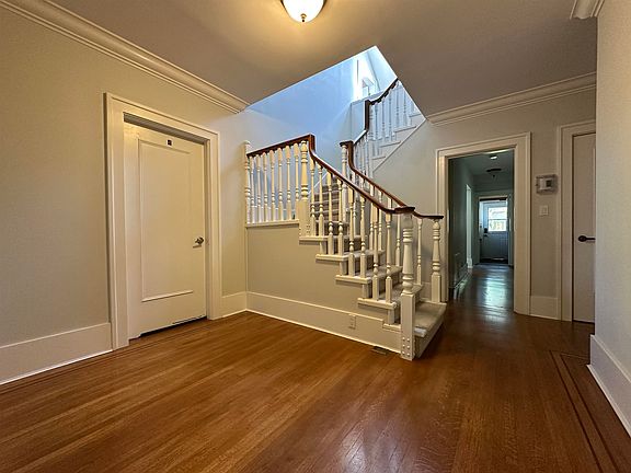 5th image of 4678 W 3rd Ave