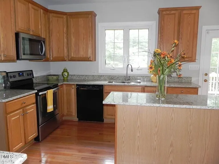 103 Hickorywood Blvd — Photo 8