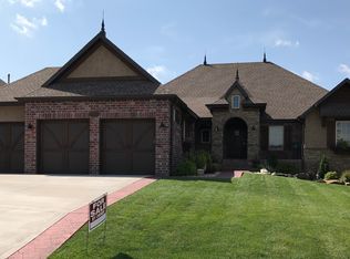 1448 N Rich Hill Cir, Nixa, MO 65714