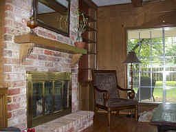 5th image of 1010 Glouchester Ln